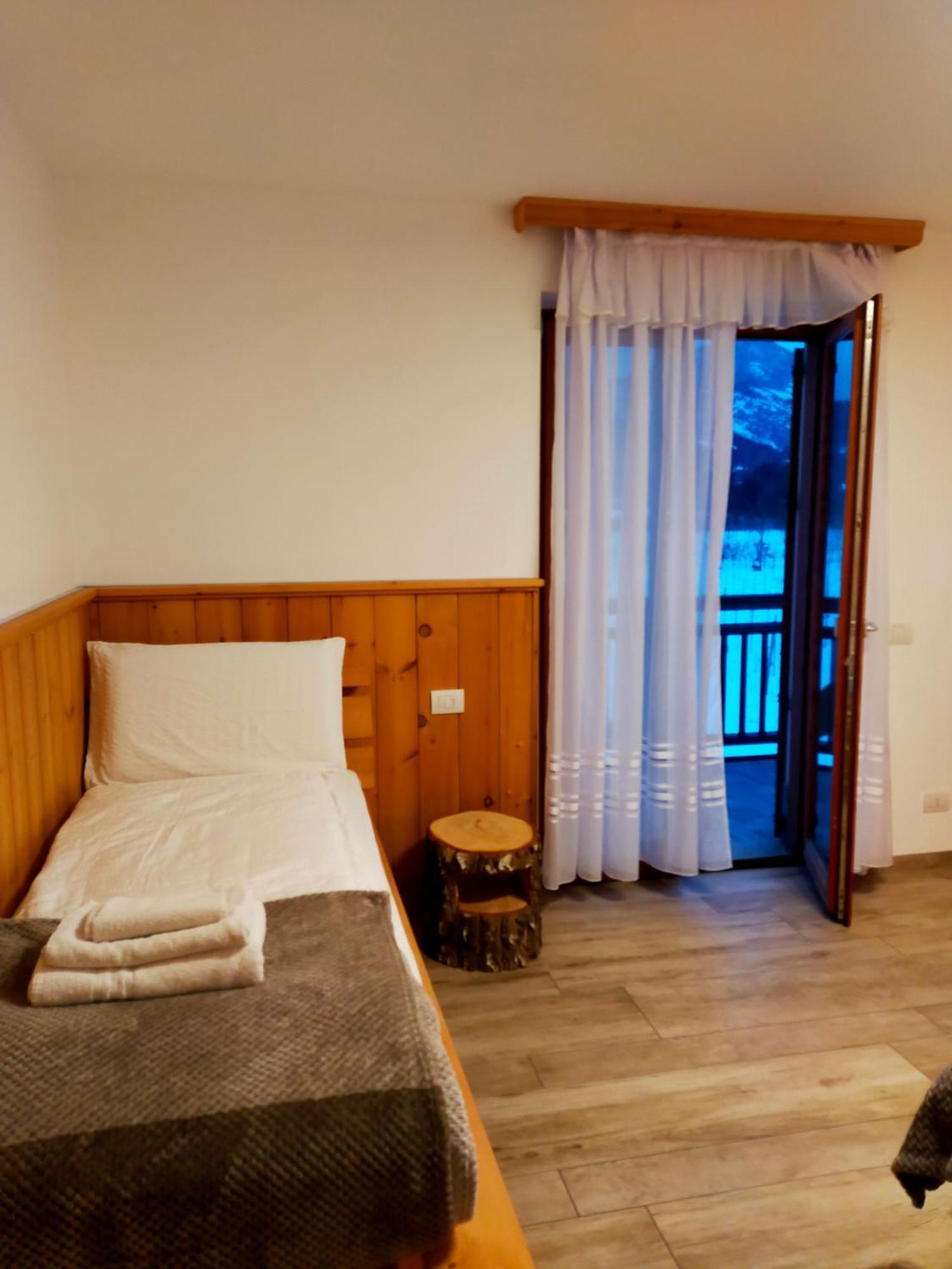 Agritur Maso Flonkeri Bed & Breakfast Bosentino ภายนอก รูปภาพ